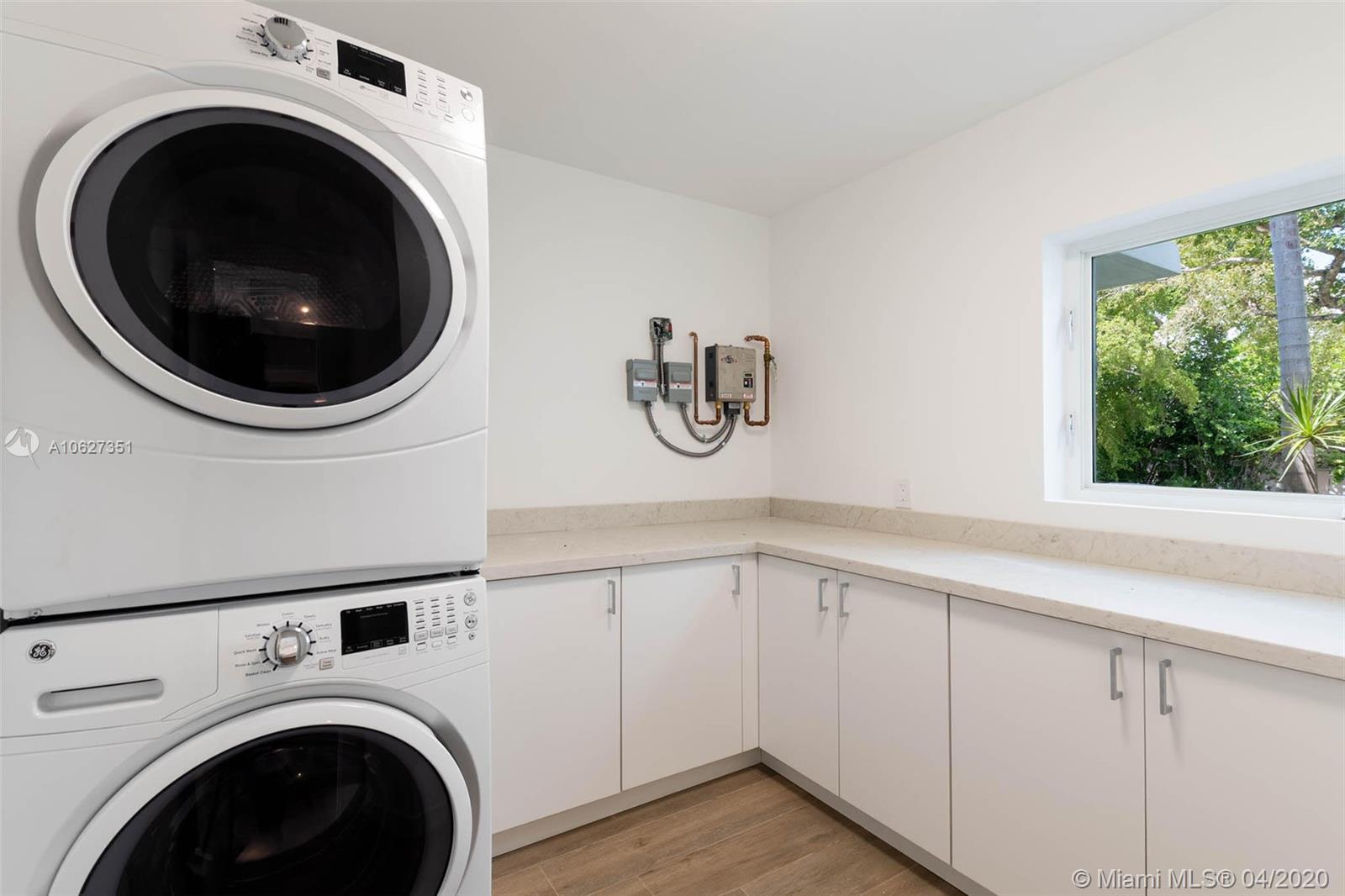 CORAL GABLES RIVIERA SEC - Residential