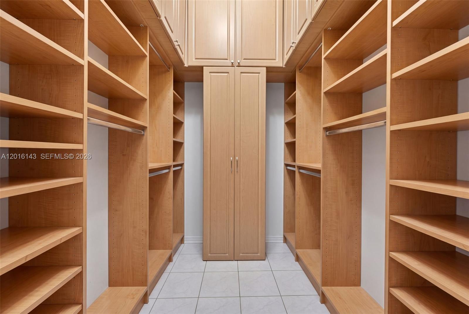 KENDALE ROYAL SUB - Residential