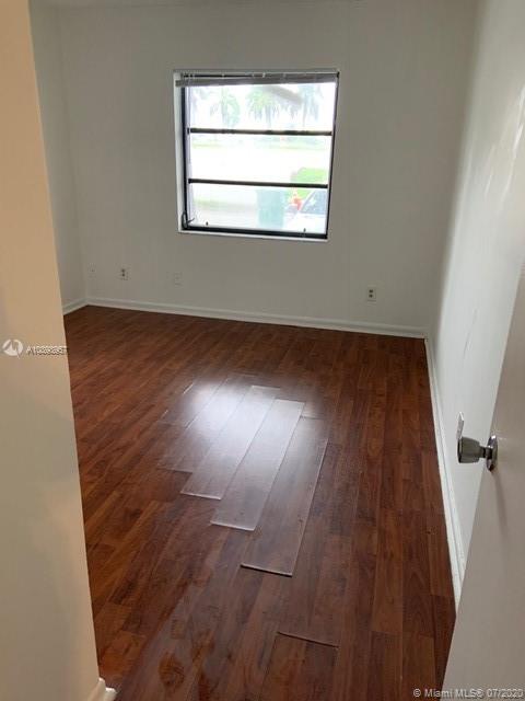WOODSCAPE TOWNHOMES CONDO - Residential