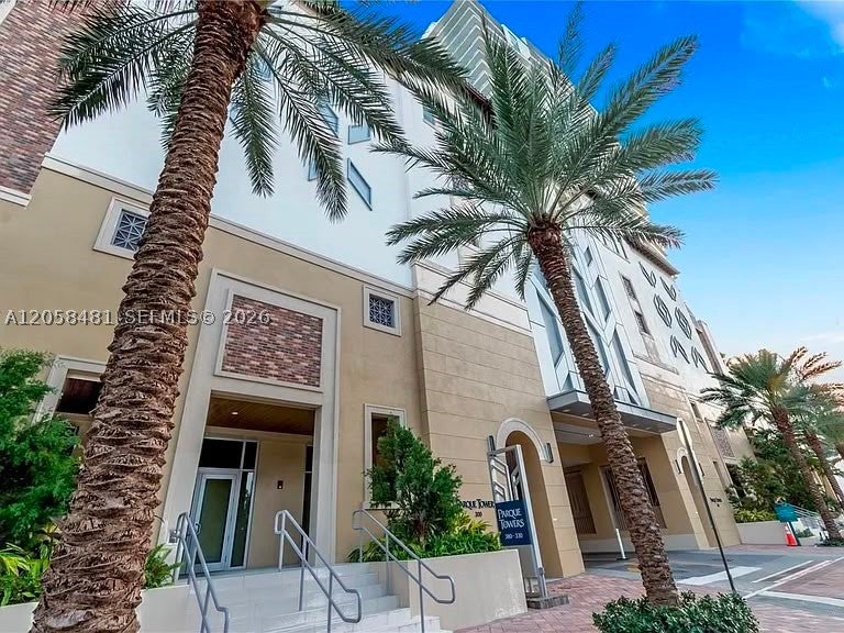 300 Sunny Isles Blvd 4-802