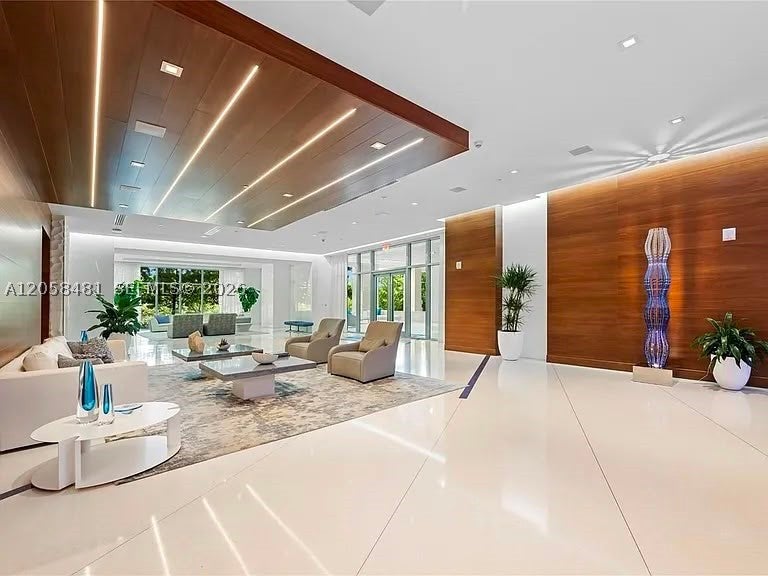 300 Sunny Isles Blvd 4-802