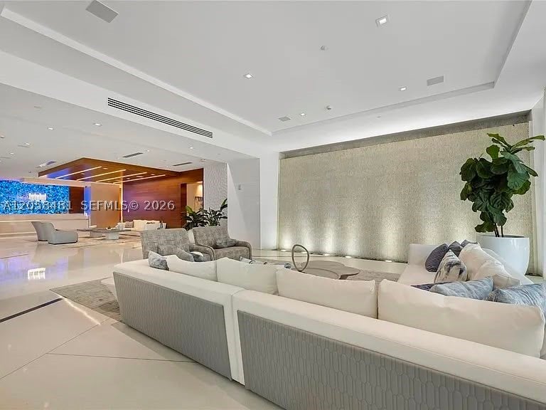 300 Sunny Isles Blvd 4-802