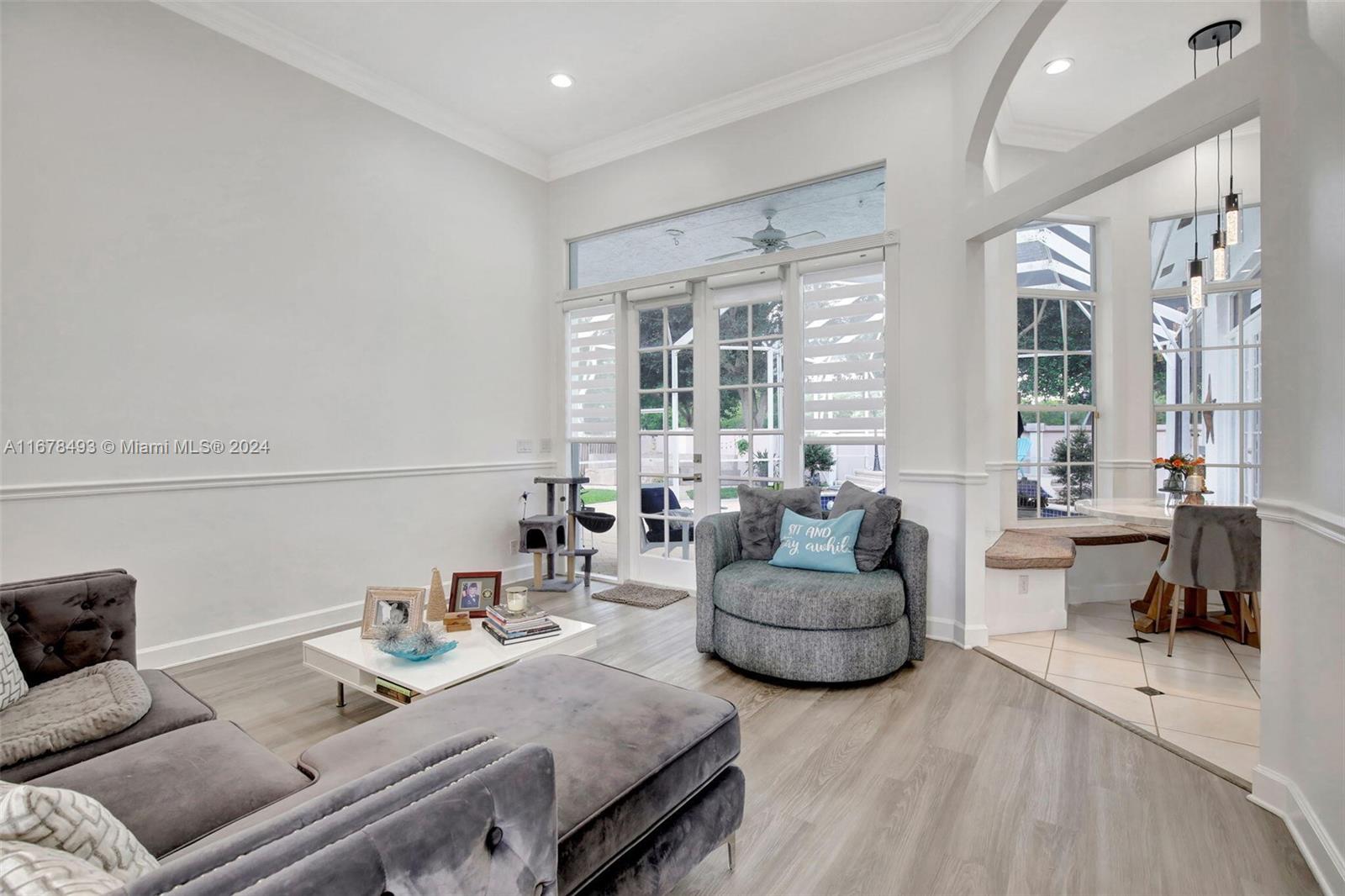 351 NW 110th Ave
