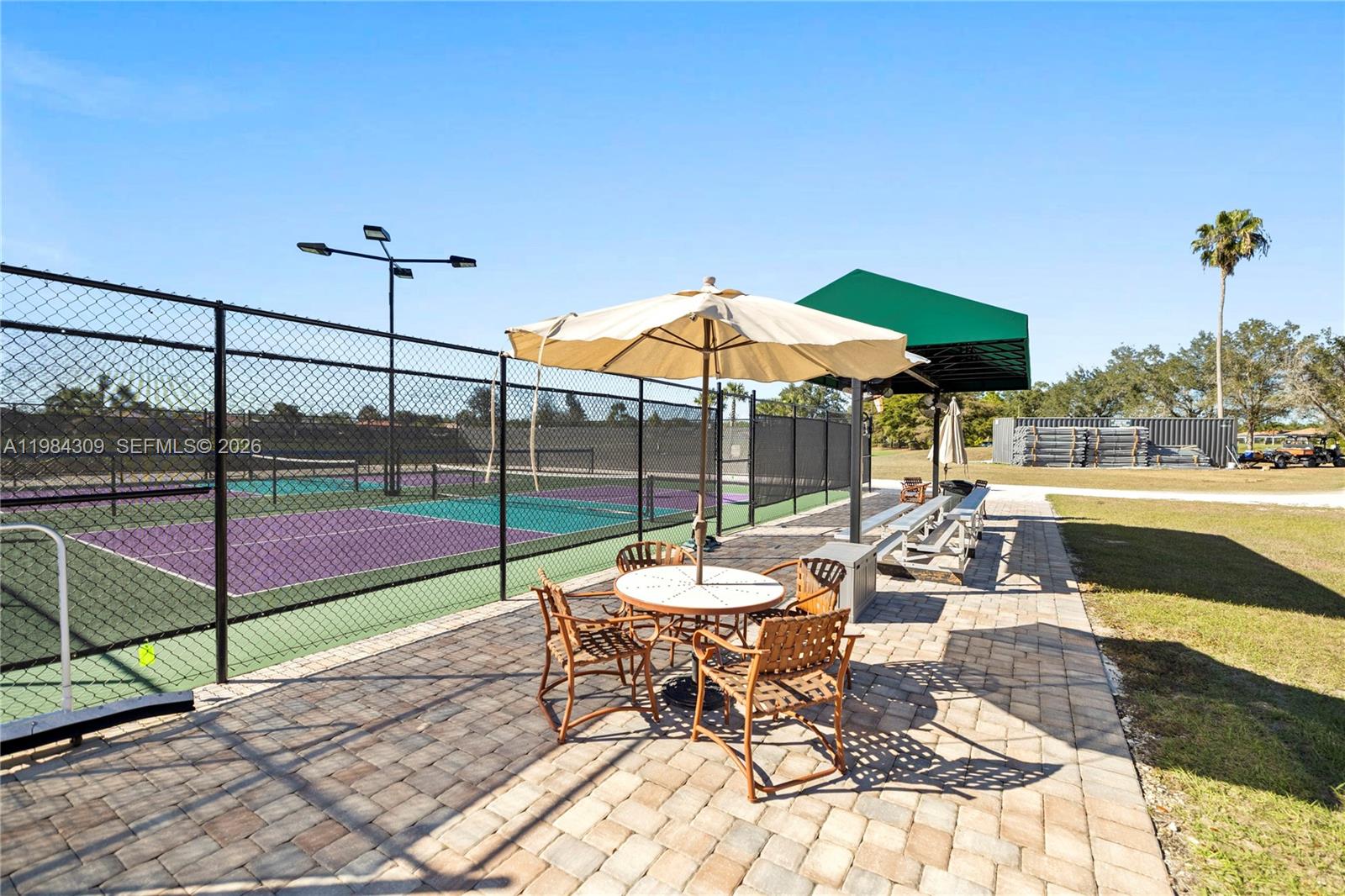 HERONS GLEN - Residential