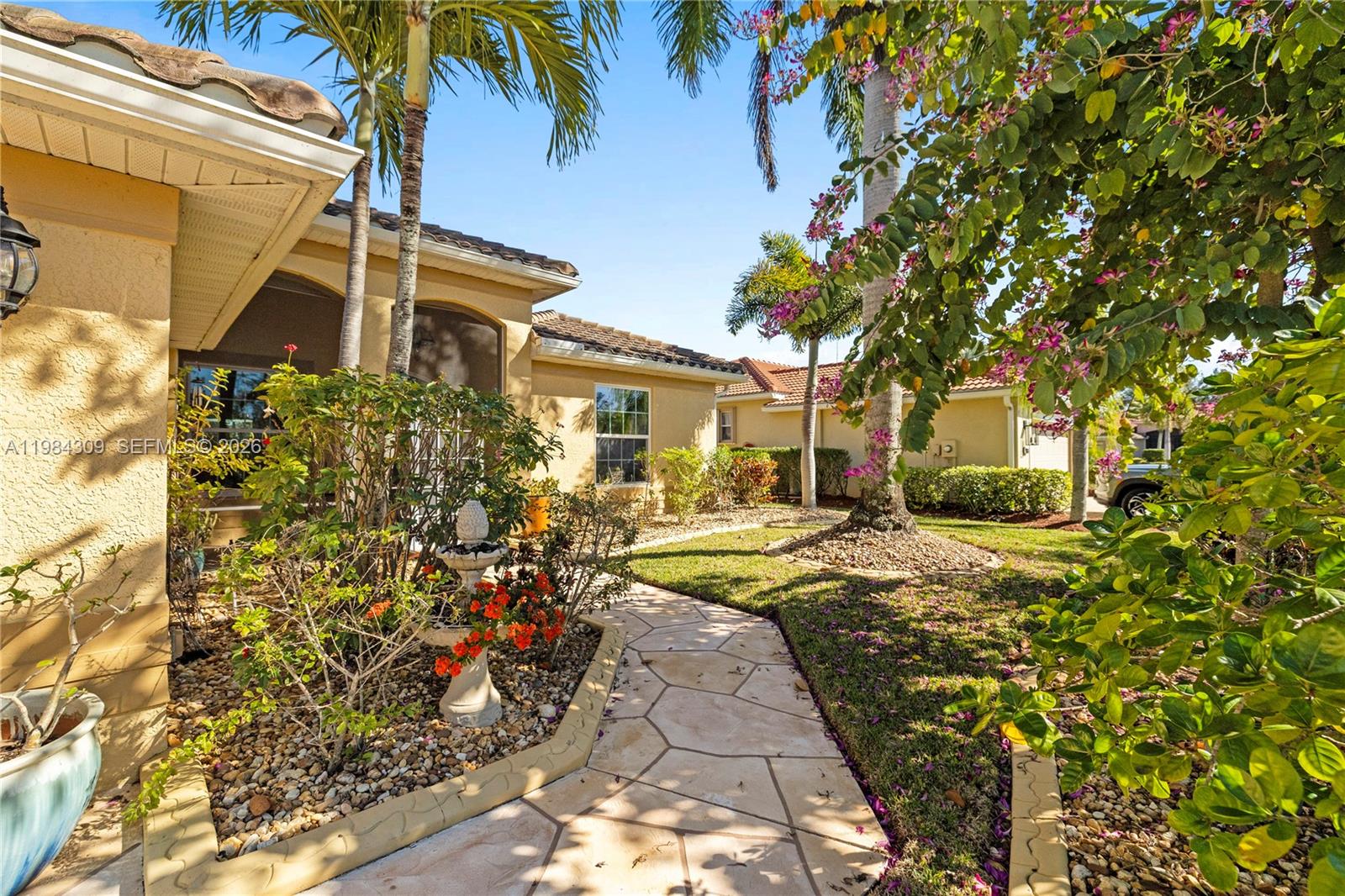 HERONS GLEN - Residential