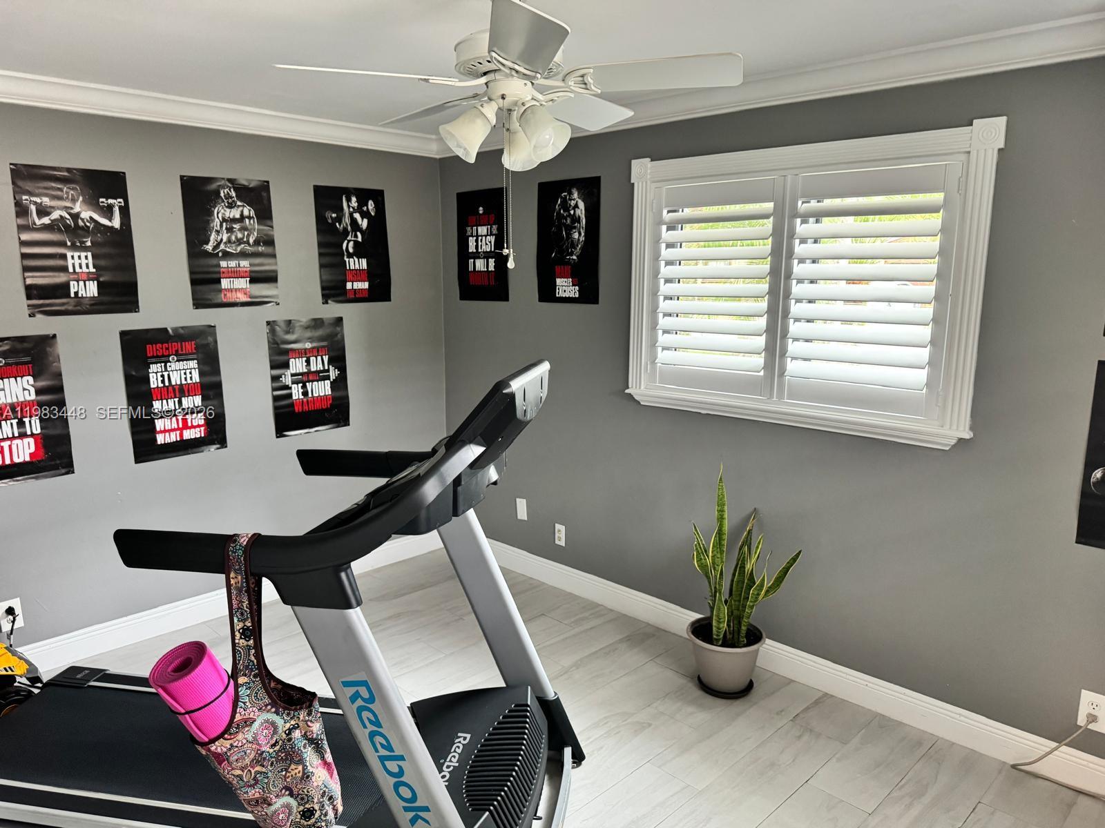 SHORES CALUSA - Residential