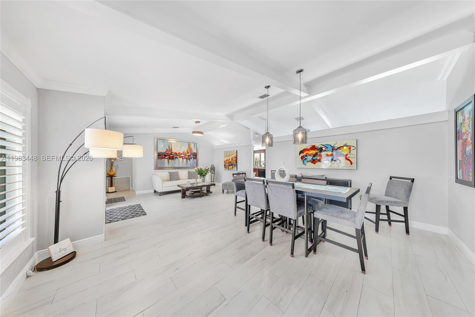 SHORES CALUSA - Residential