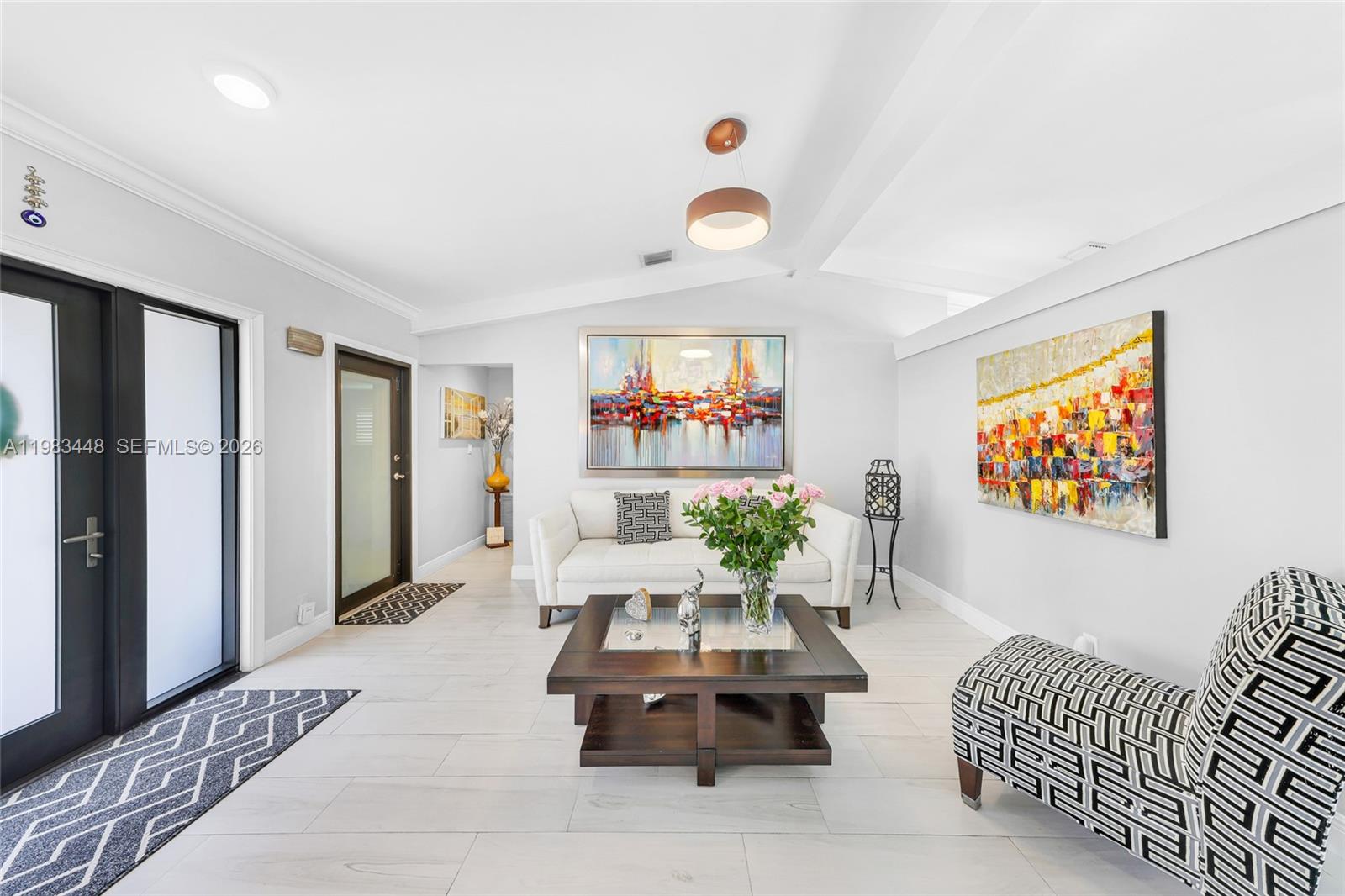 SHORES CALUSA - Residential