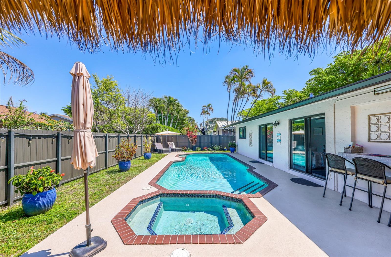 SHORES CALUSA - Residential