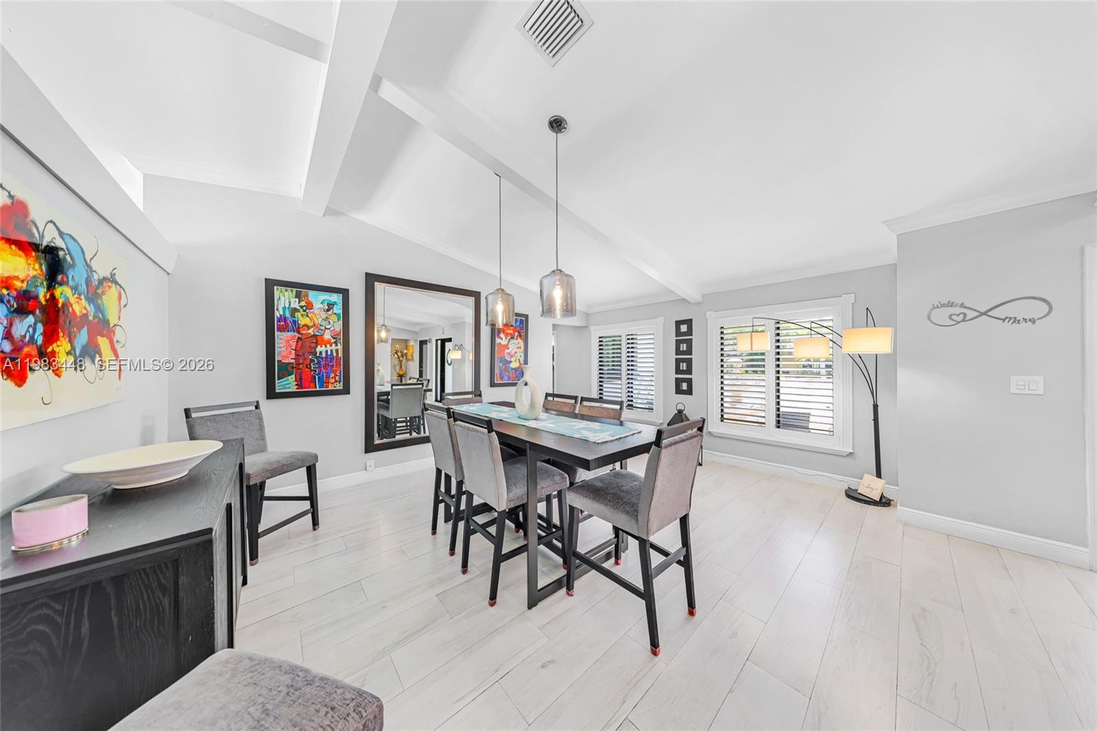 SHORES CALUSA - Residential