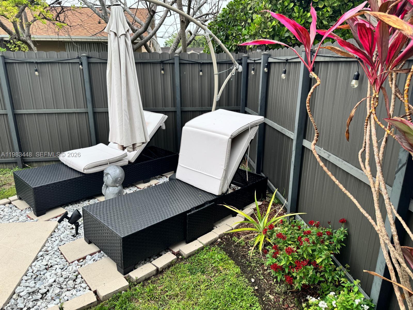 SHORES CALUSA - Residential