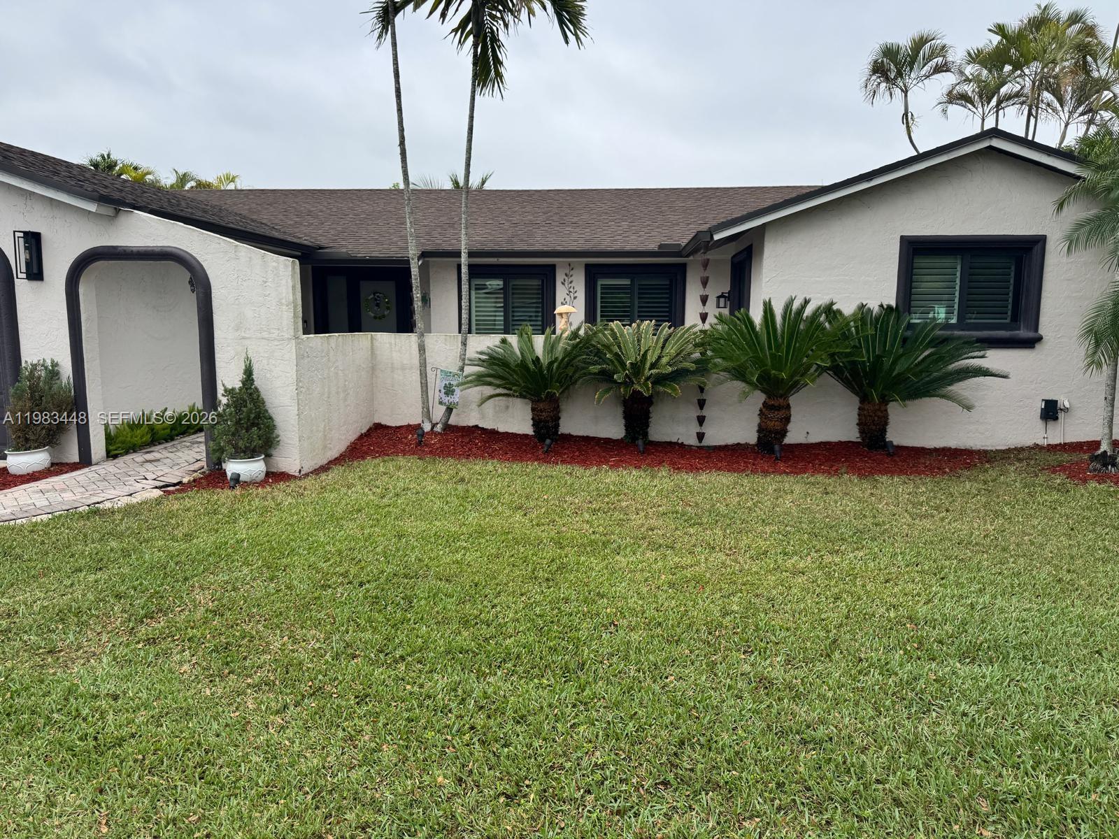 SHORES CALUSA - Residential