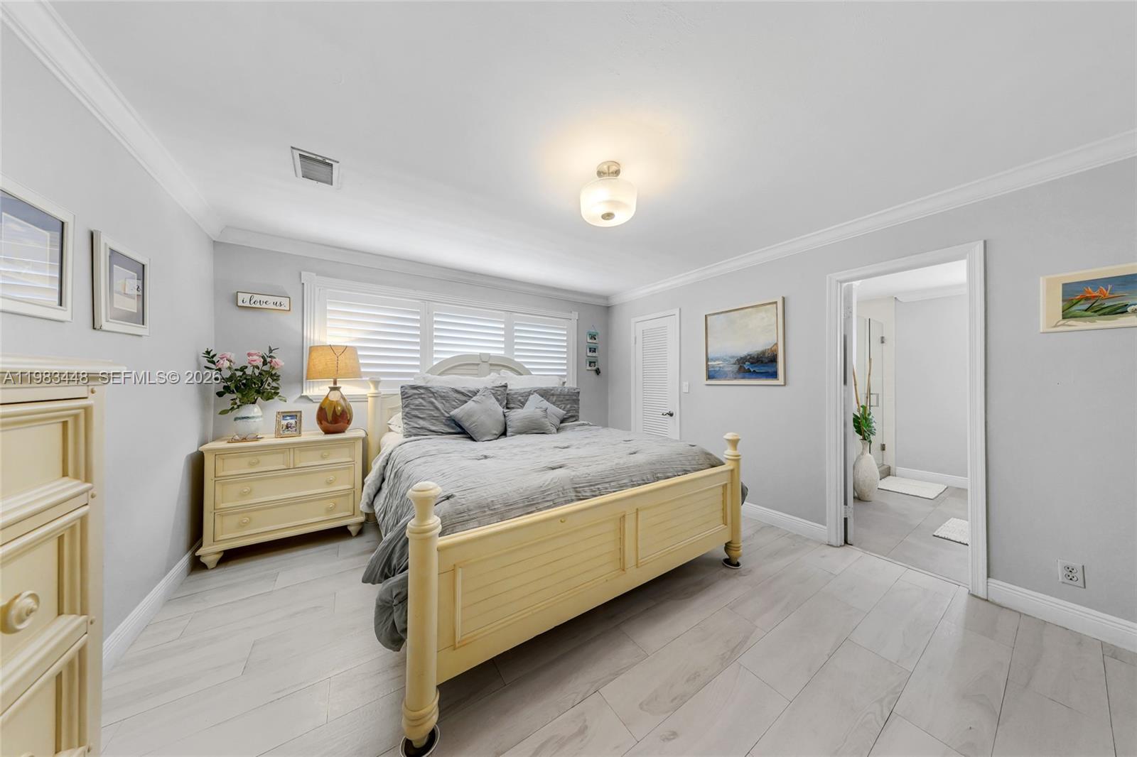 SHORES CALUSA - Residential