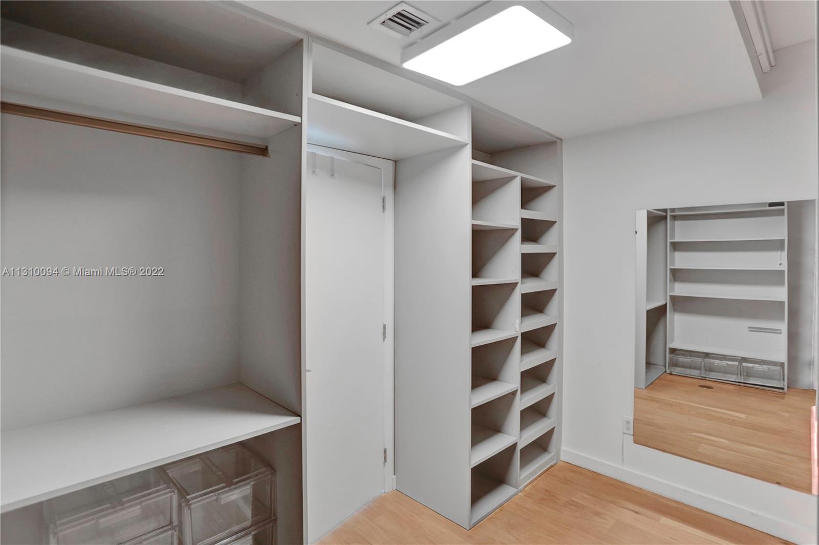 JADE RESIDENCES AT BRICKEL - Residential