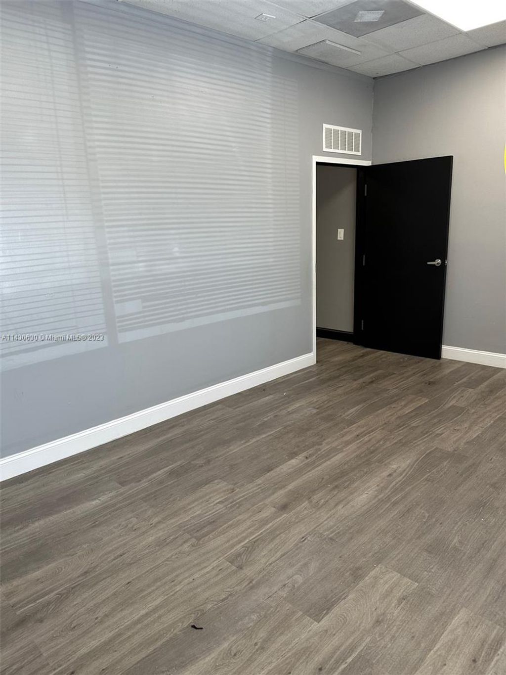 Photo of 132 NE 1st Ave, Hallandale Beach, FL 33009 (MLS # A11430630)