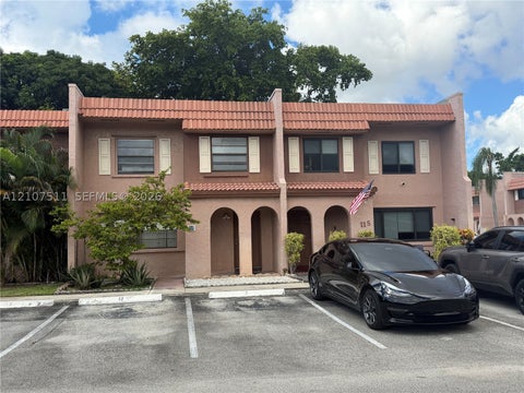 Photo of 12 S Valencia Dr #5-4, Davie, FL 33324 (MLS # A12107511)