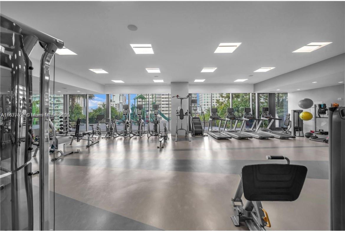 RISE CONDO - Residential