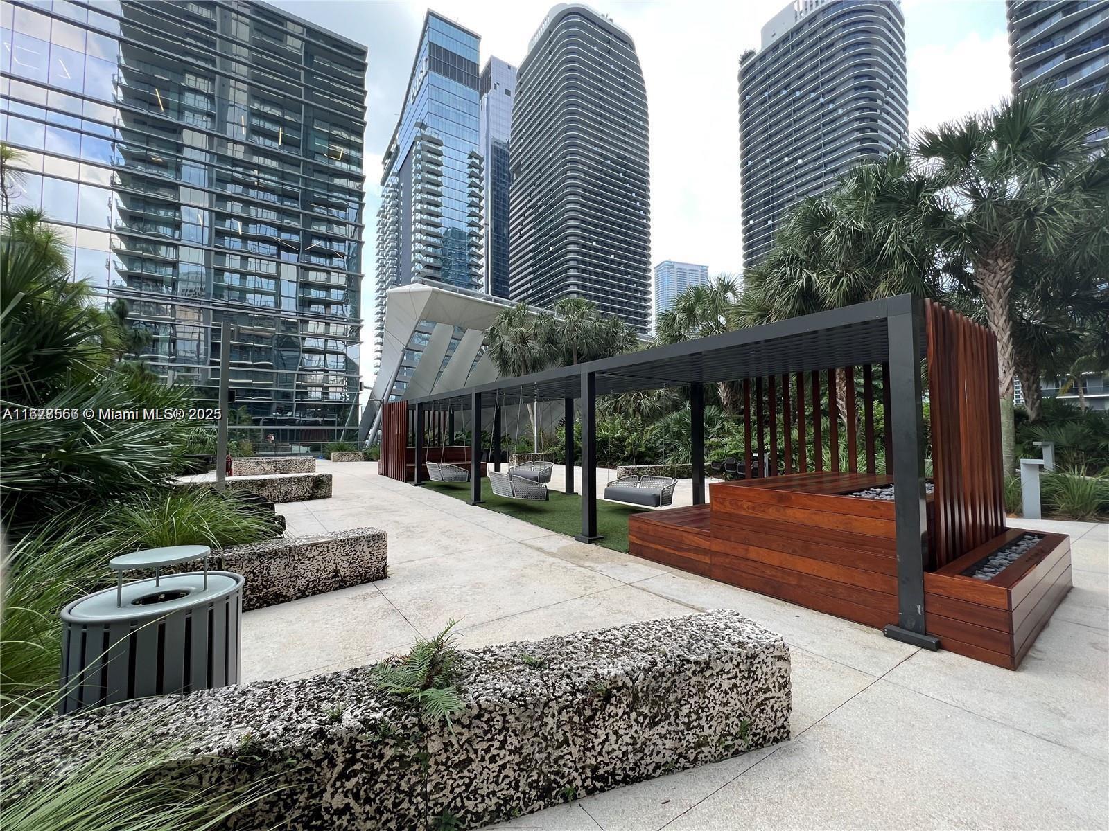 RISE CONDO - Residential