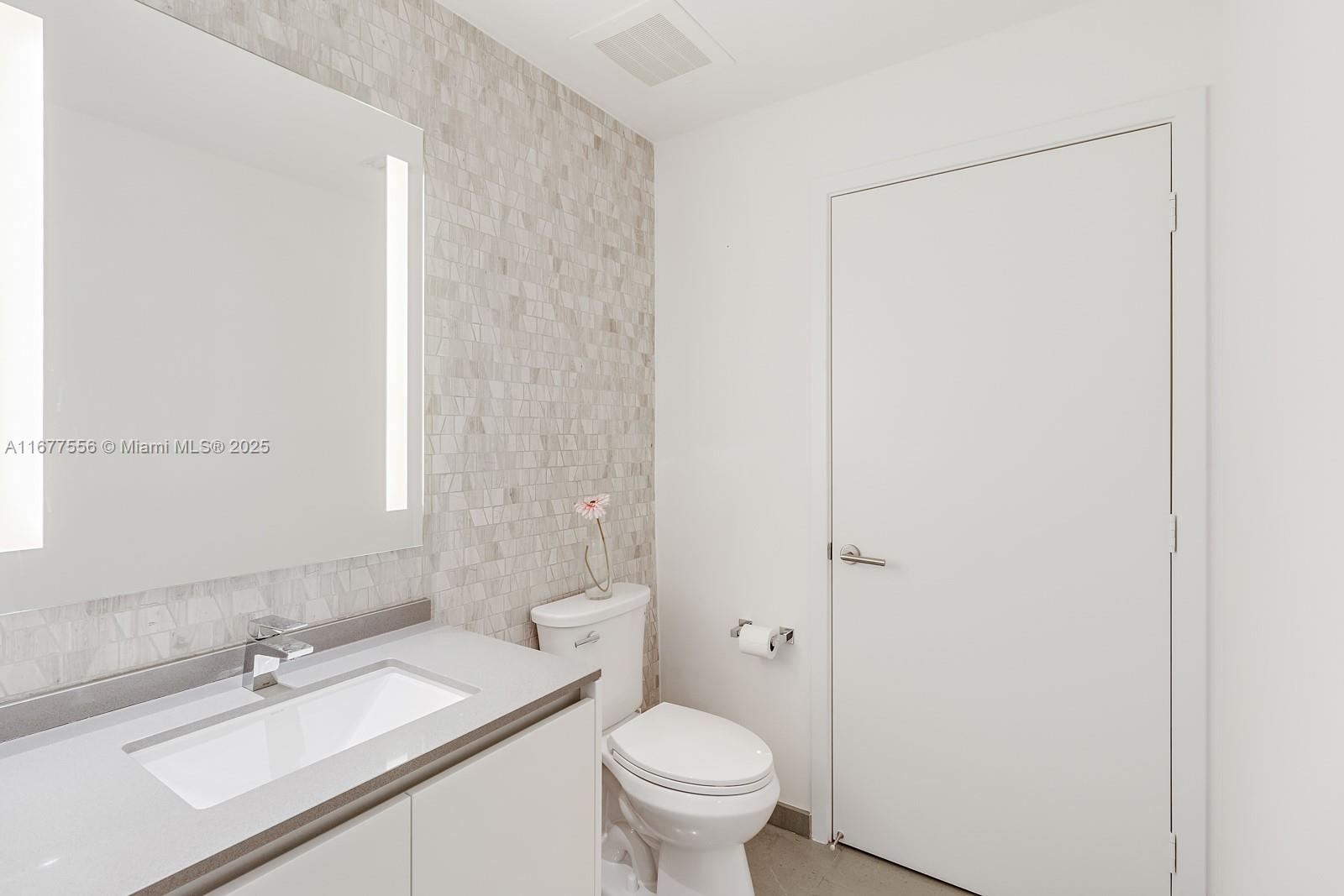 RISE CONDO - Residential
