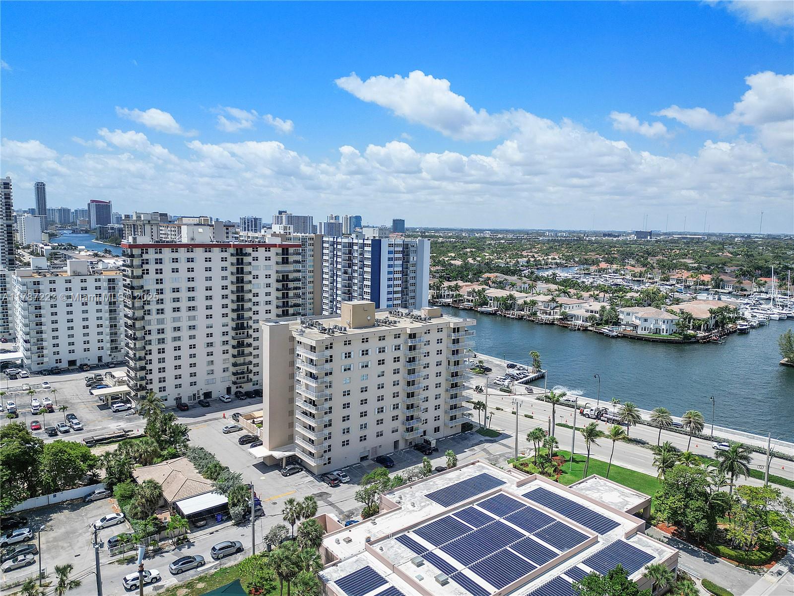1401 S Ocean Dr 301