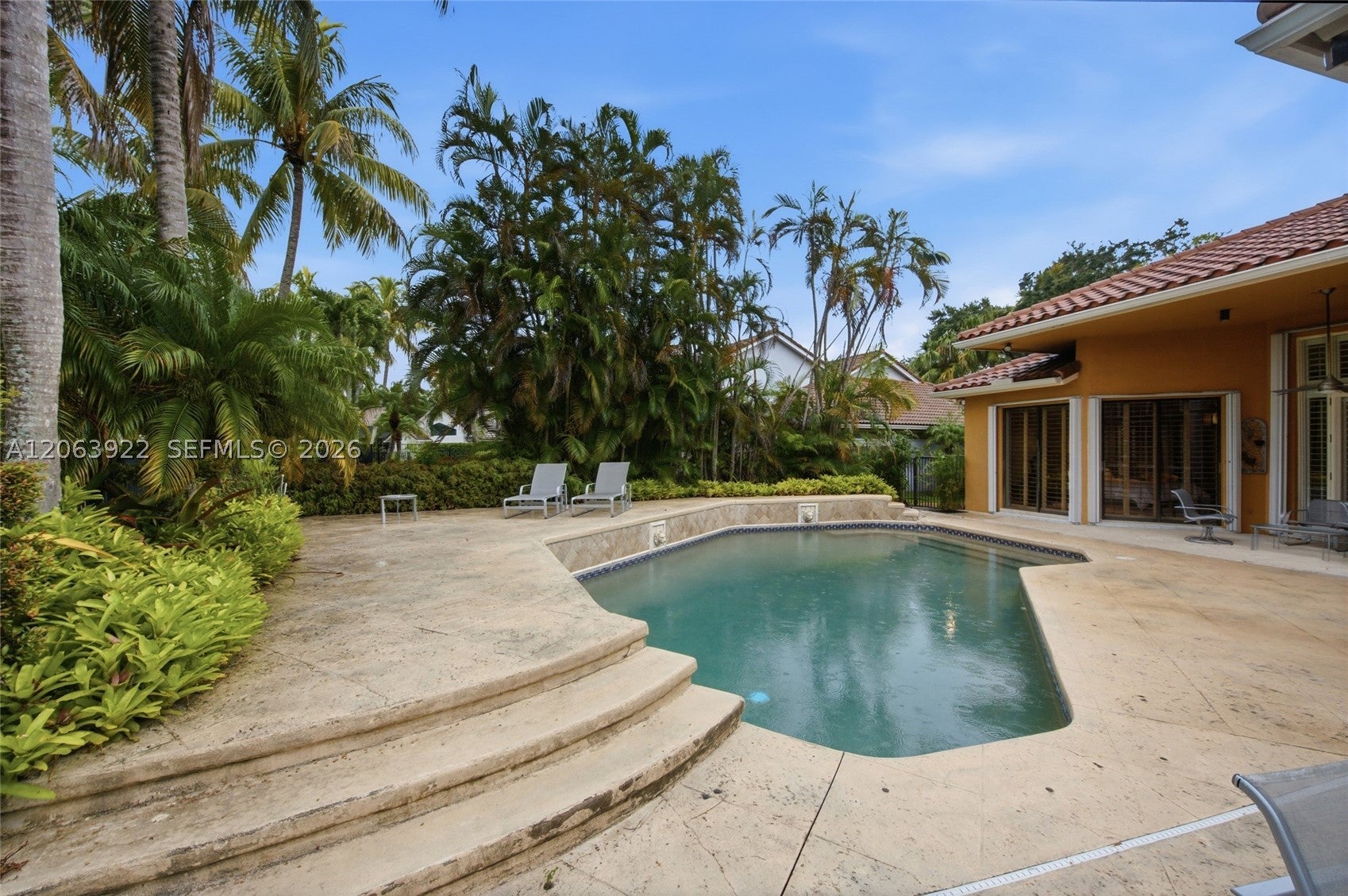 1028 Creekford Dr