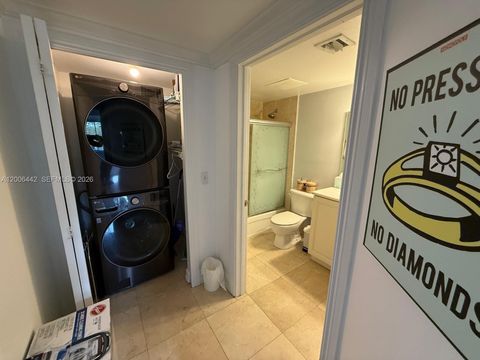 Tiny photo for 101 Sidonia Ave #301, Coral Gables, FL 33134 (MLS # A12006442)