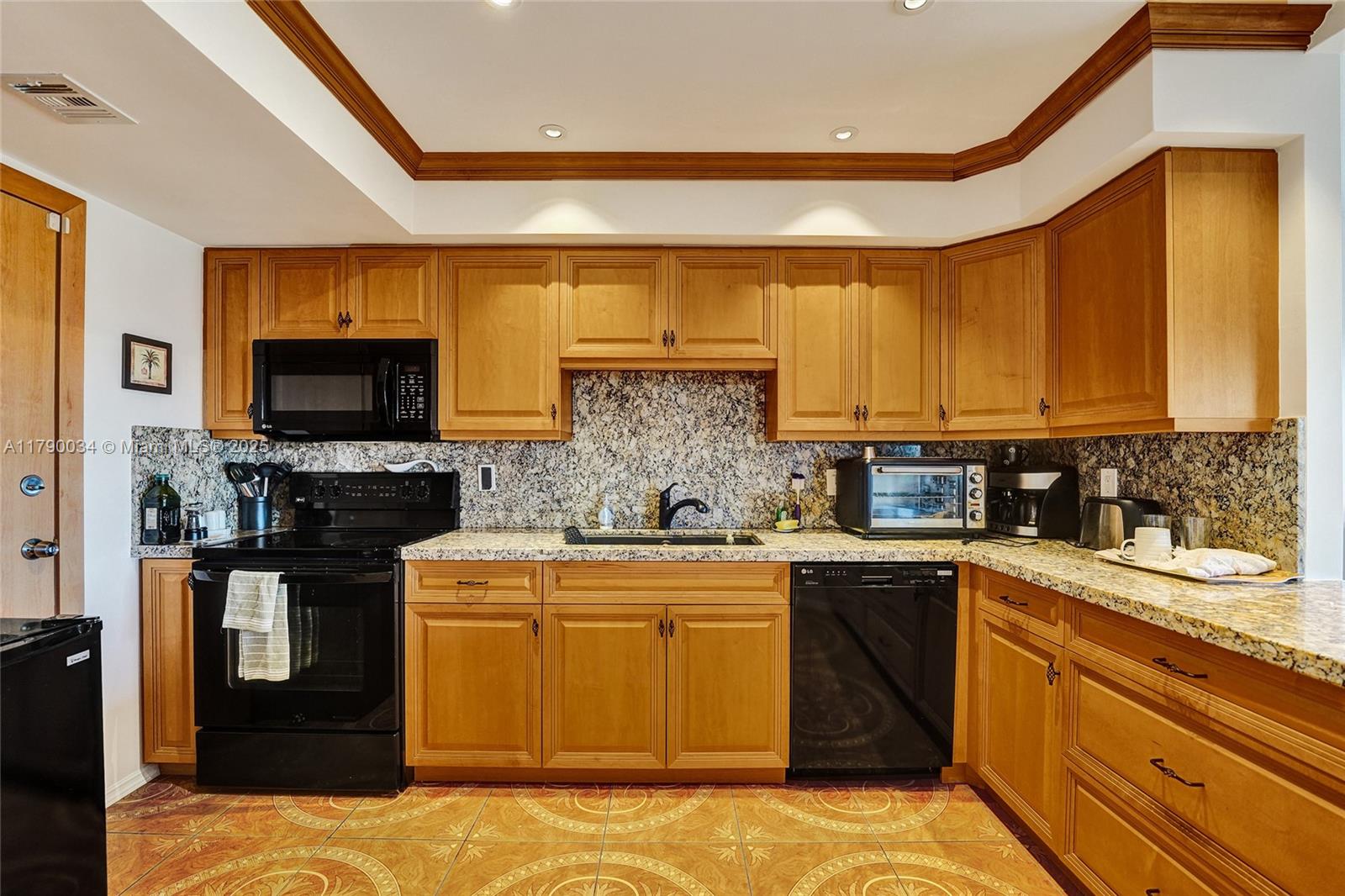 FAIRWAYS RIVIERA CONDO - Residential