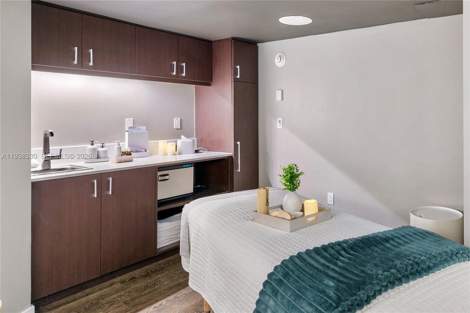 EPIC WEST CONDO - Residential