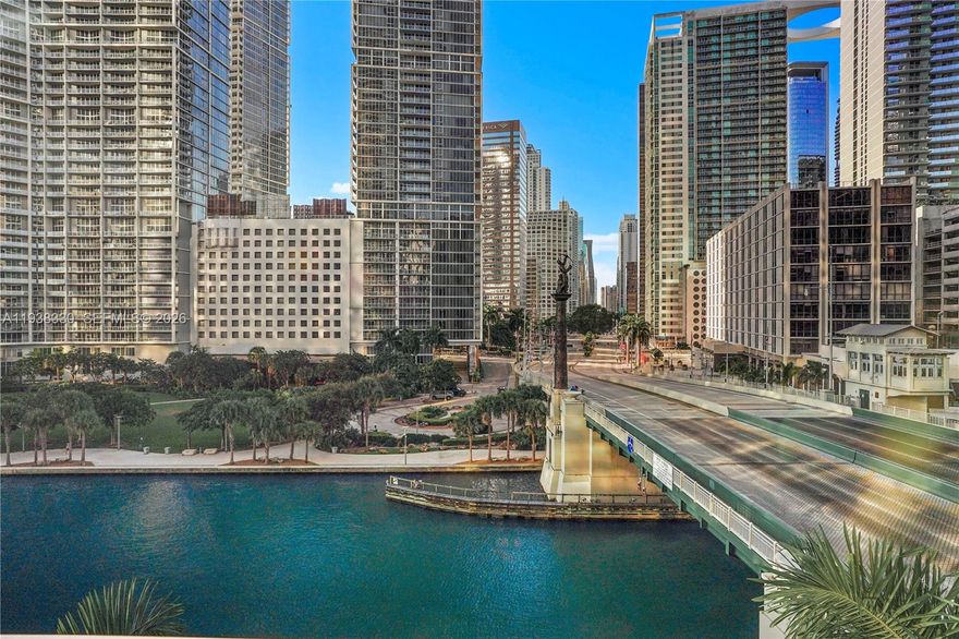 Live a true waterfront lifestyle at Epic Residences with this expansive 2Bed/2.5Bath + den townhome 
in the heart of Downtown Miami / Brickell. 

This rare residence offers the privacy & convenience of townhome living combined with the luxury services of a premier full service building. The spacious layout features floor-to-ceiling windows, abundant natural light, & direct water views bringing Miami’s skyline & bayfront energy right into your home. The flexible den is ideal for a home office, guest space, or creative space. Recent touch-ups & a tasteful refresh enhance the modern finishes, making the home move-in ready while still allowing room to personalize.

Imagine the convenience of driving directly into the garage & parking on the same level as your residence—no elevators, no wait. This unique feature provides exceptional privacy and everyday ease rarely found in waterfront urban living.

Epic Residences offers resort-style amenities including pools, a state-of-the-art fitness center, full-service spa, valet, concierge services, & Zuma onsite. Step outside to the Miami Riverwalk & enjoy immediate access to Brickell City Centre, world-class dining, shopping, and nightlife.

Recent 2B/2.5B sales at Epic Residences over the past year have ranged from $1M to $1.5M , highlighting strong market demand. Ideal as a primary residence, second home, or investment opportunity in one of Miami’s most desirable locations.