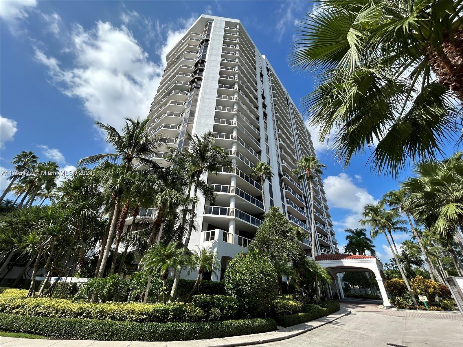 Property for Sale at 3600 Yacht Club Dr 702, Aventura, Miami-Dade County, Florida - Bedrooms: 3 
Bathrooms: 2  - $779,000