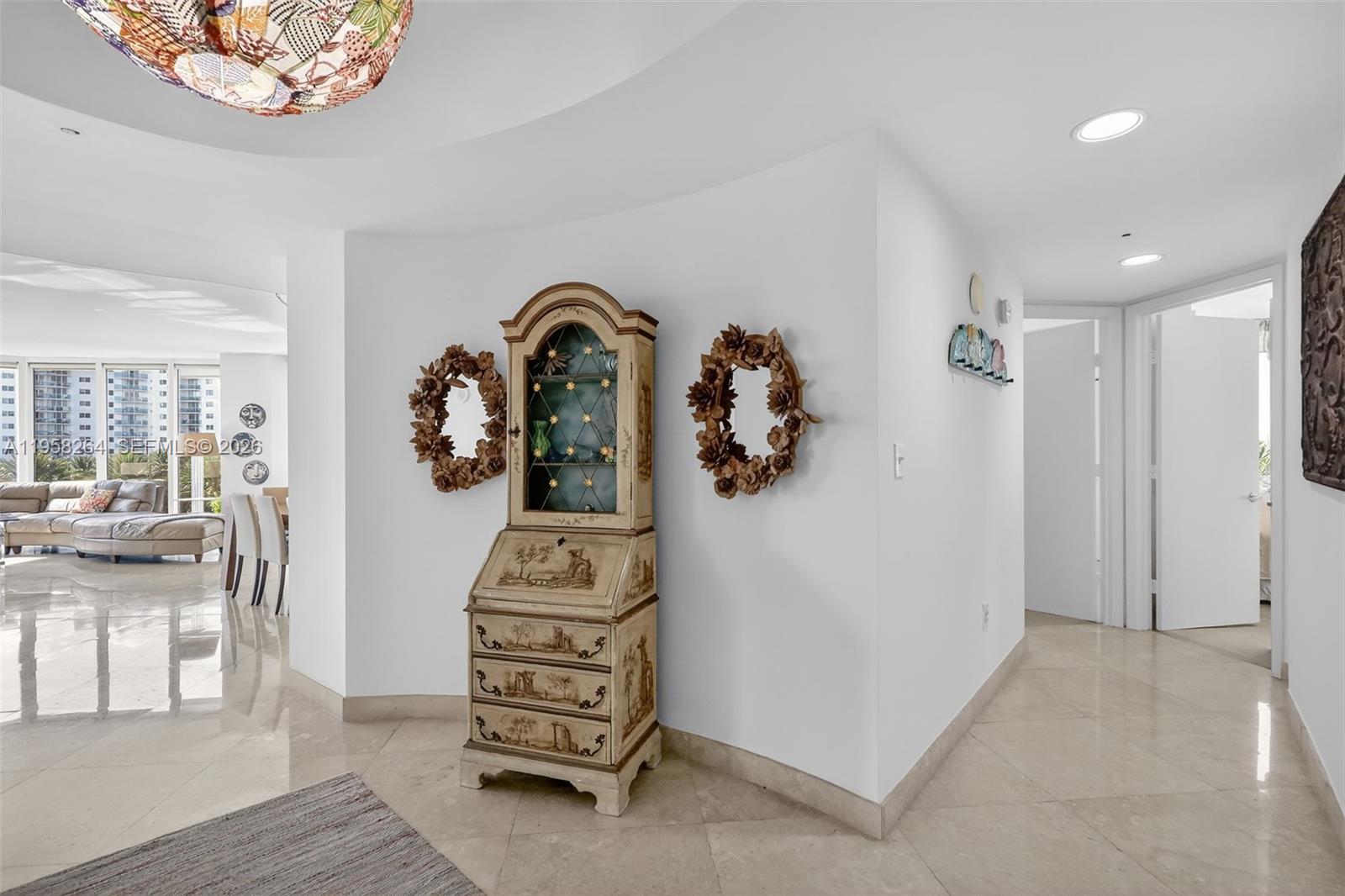 19333 Collins Ave 510