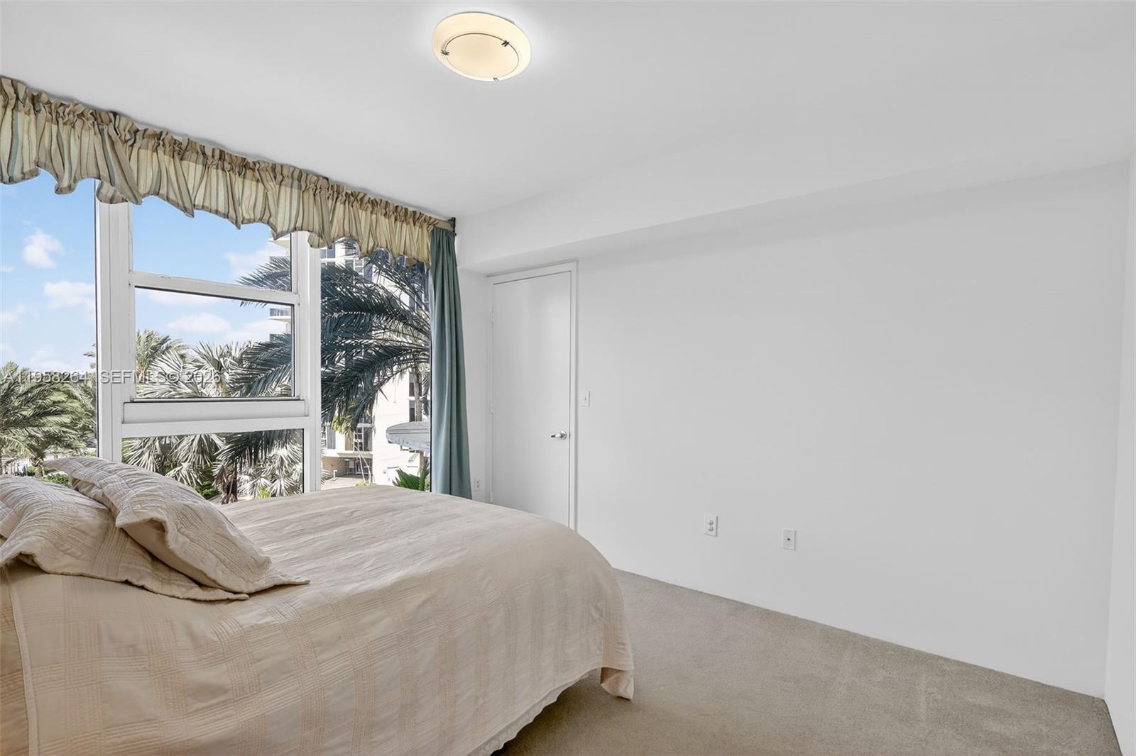 OCEAN ONE CONDO - Residential