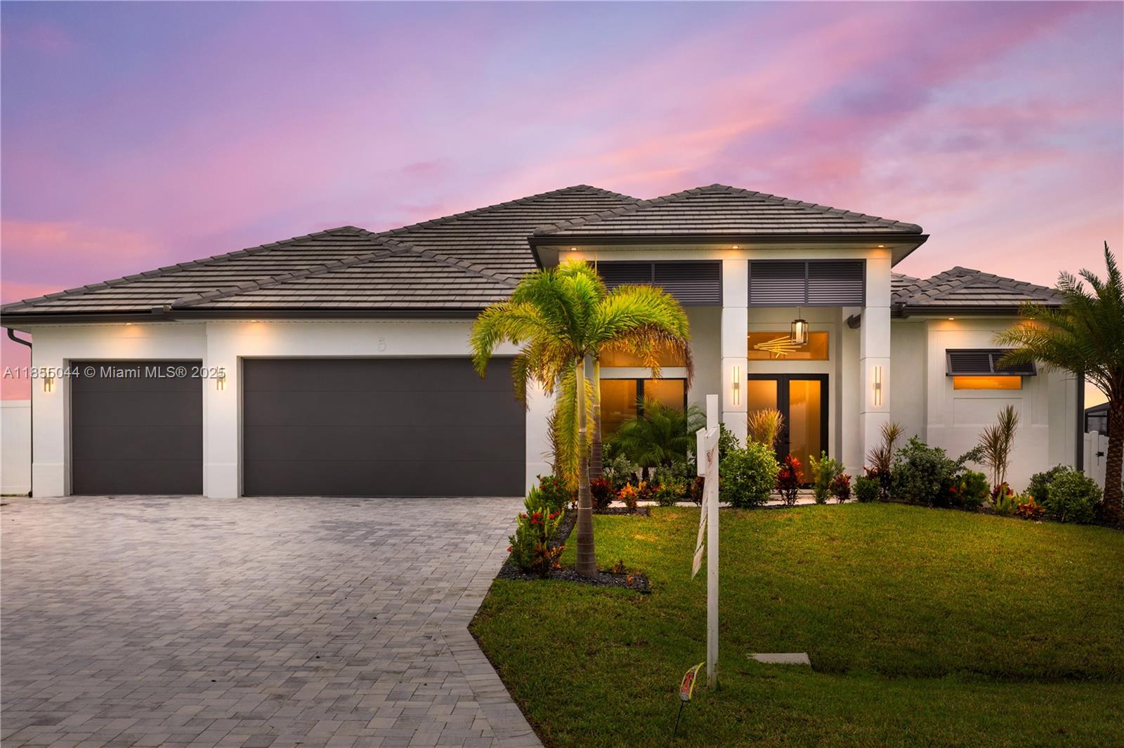 5 SW 37TH AVE