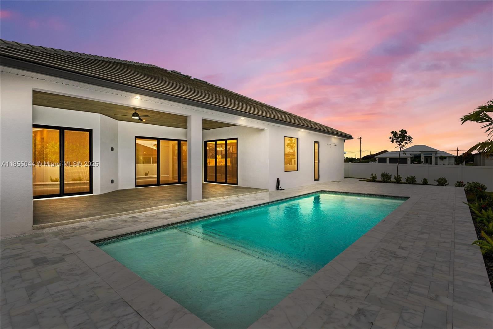 5 SW 37TH AVE