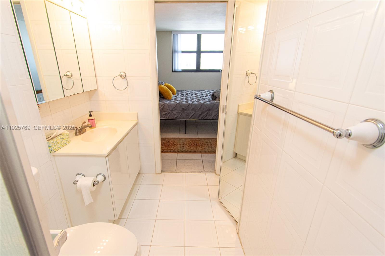 THE GEORGIAN #906 CONDO - Residential