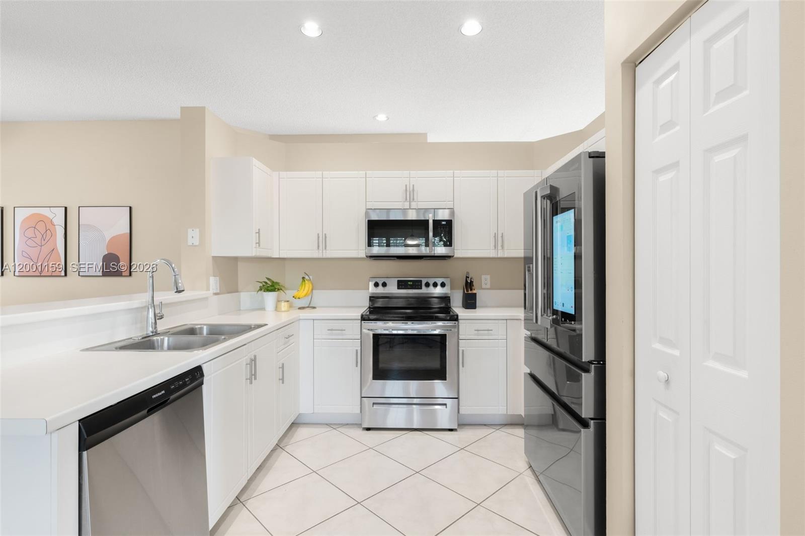 SECTOR 2-PARCELS 1 2 3 4 - Residential