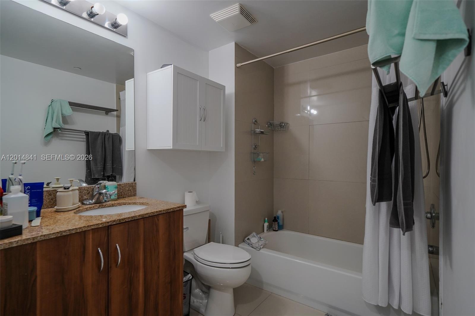 23 BISCAYNE BAY CONDO - Residential Lease