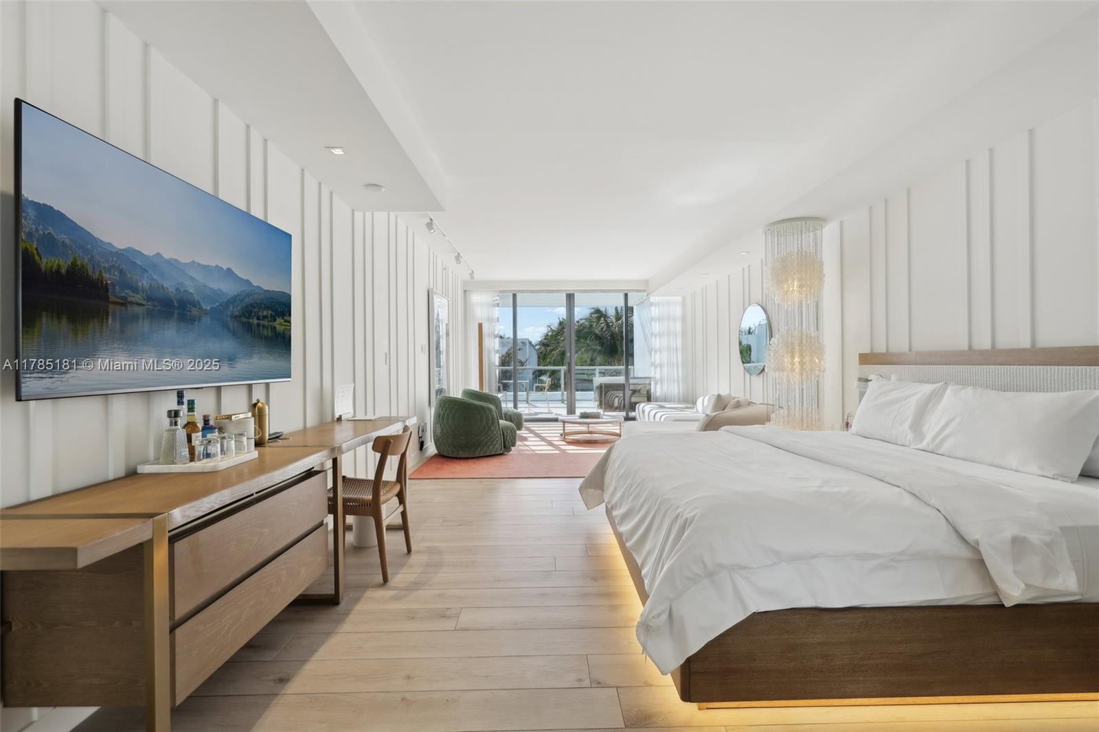 2201 COLLINS AVE CONDO - Residential