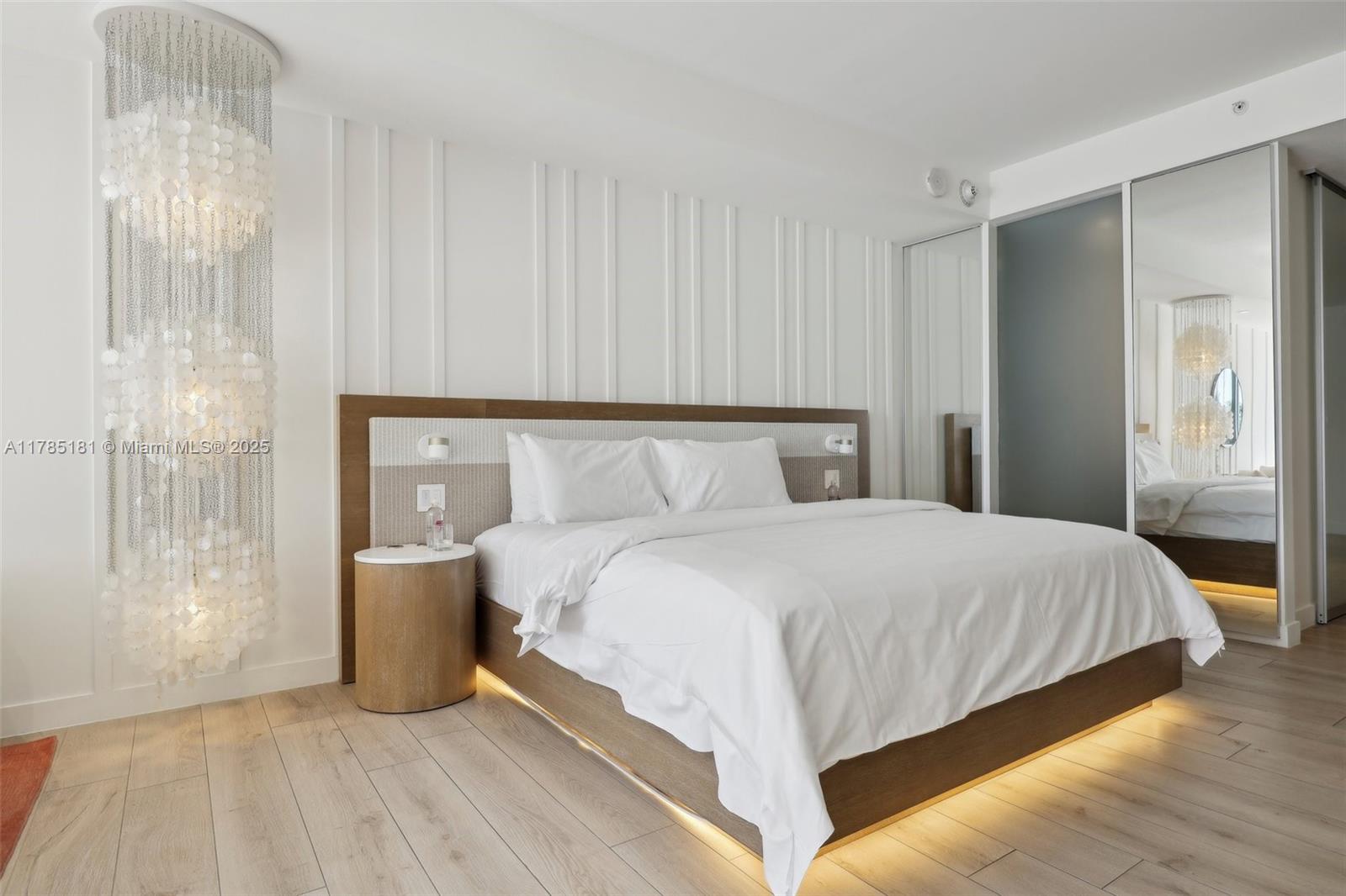 2201 COLLINS AVE CONDO - Residential