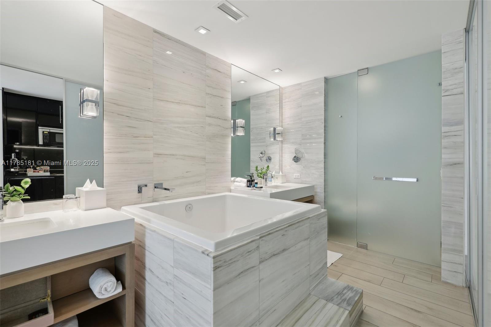 2201 COLLINS AVE CONDO - Residential