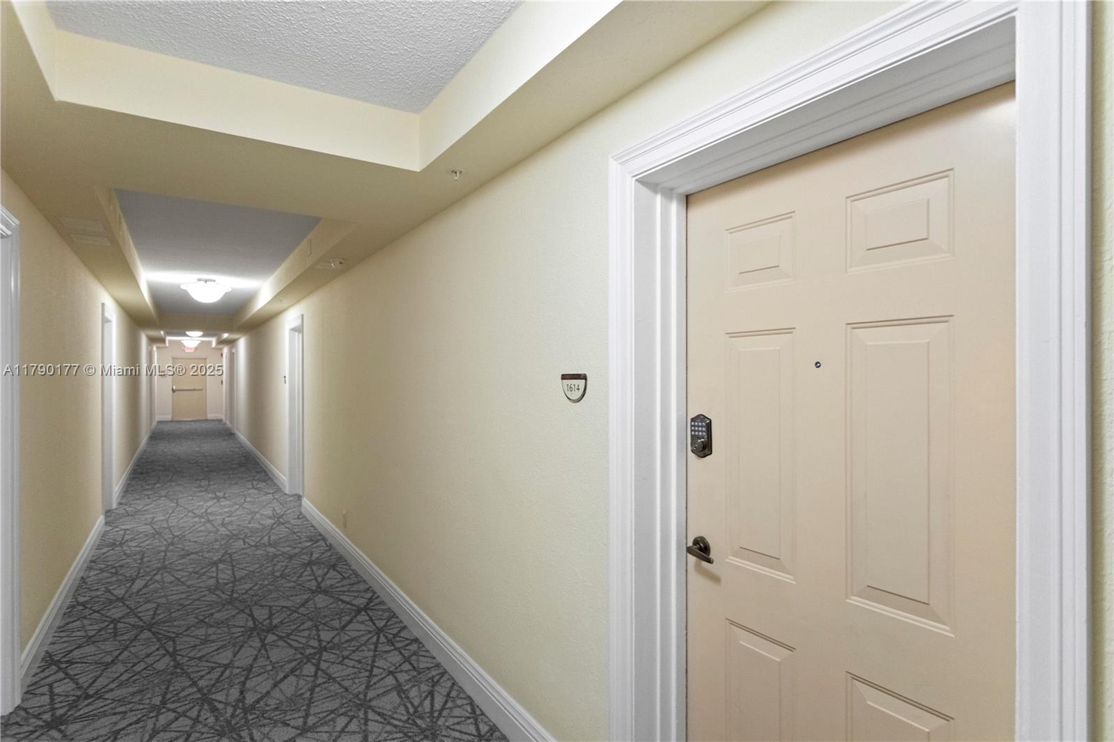 WAVE CONDO - Residential Lease