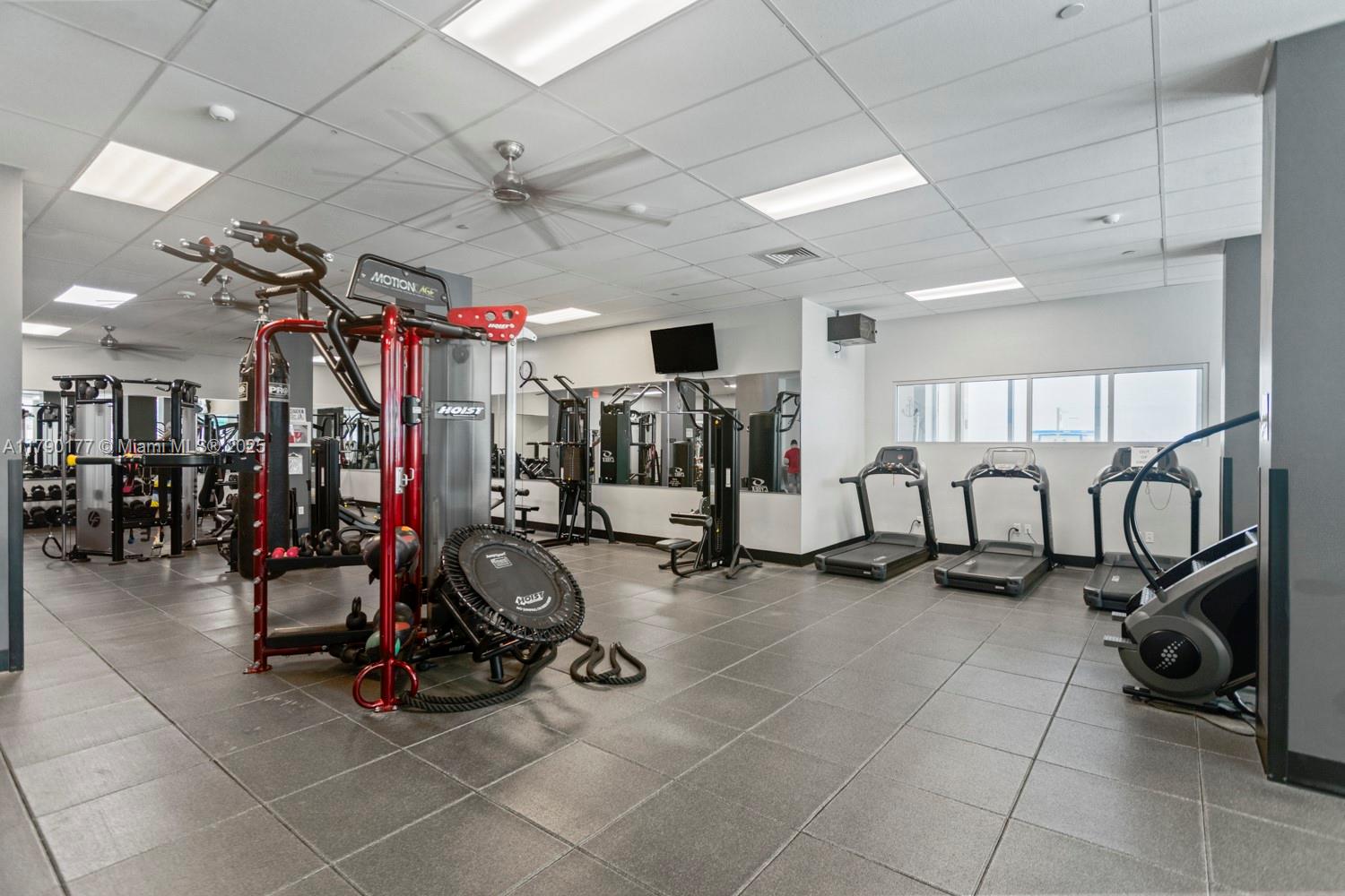 WAVE CONDO - Residential Lease