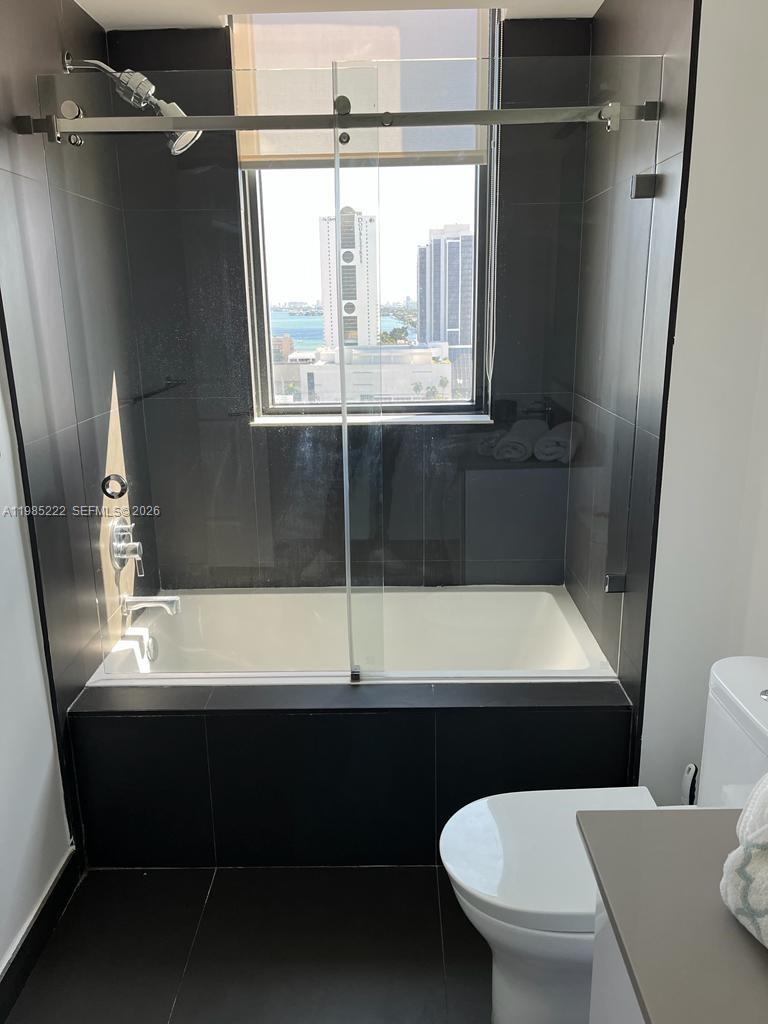 CANVAS CONDO - Residential Lease