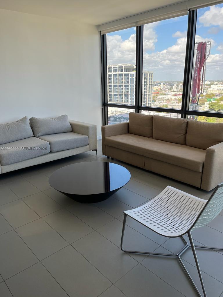CANVAS CONDO - Residential Lease
