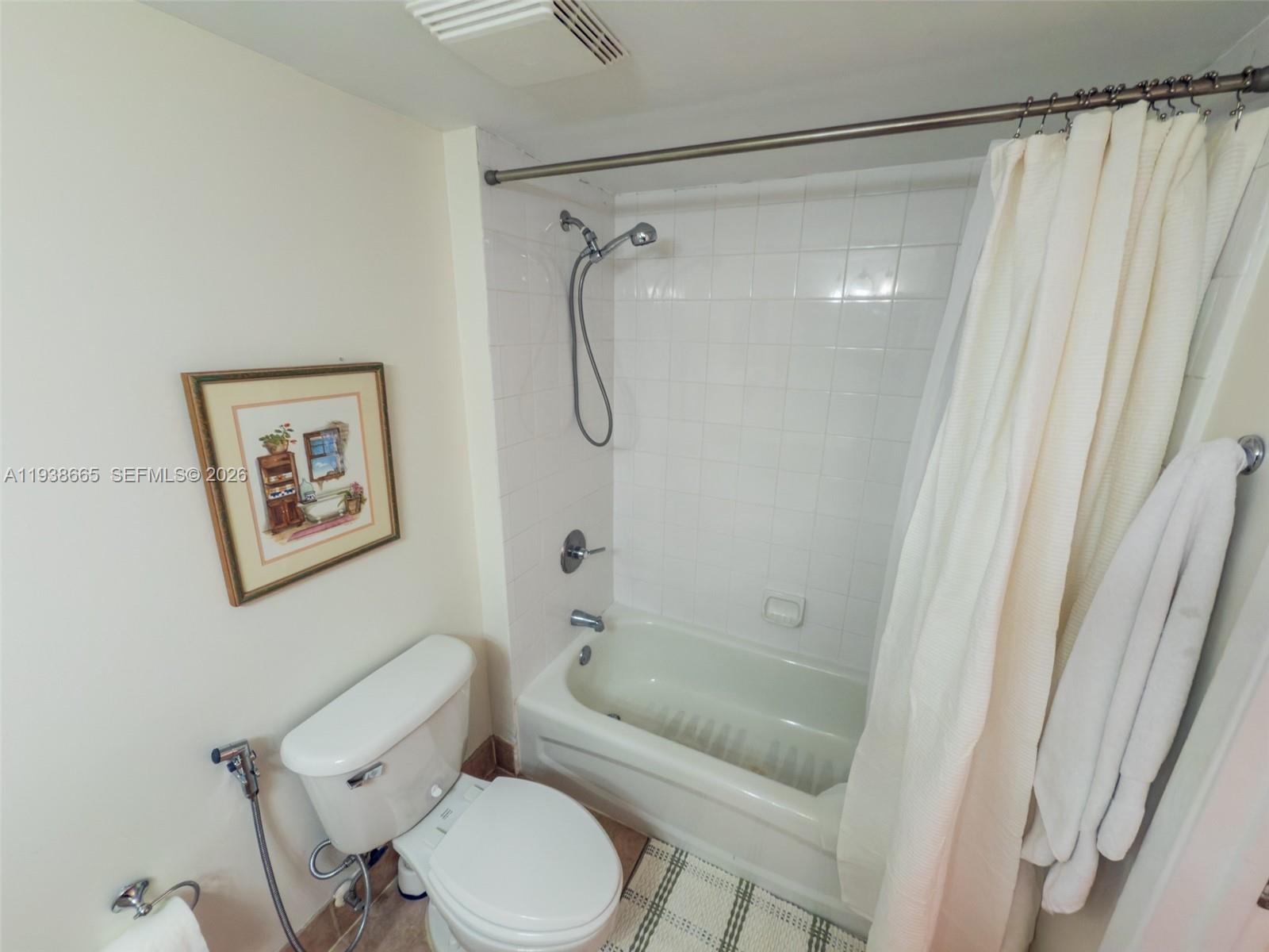 LAS OLAS BY THE RIVER CON - Residential