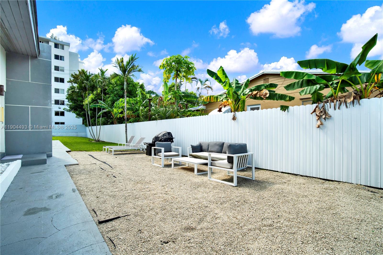 AMD PL BAY RIDGE - Residential Lease