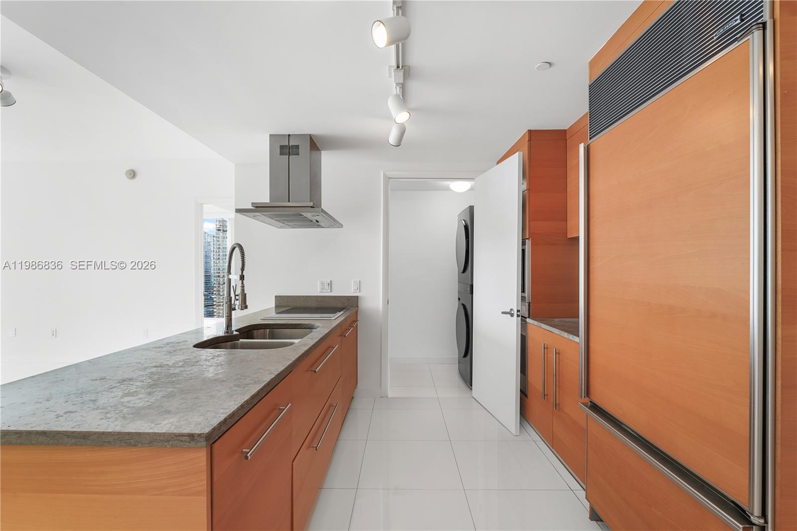 495 Brickell Ave 3311