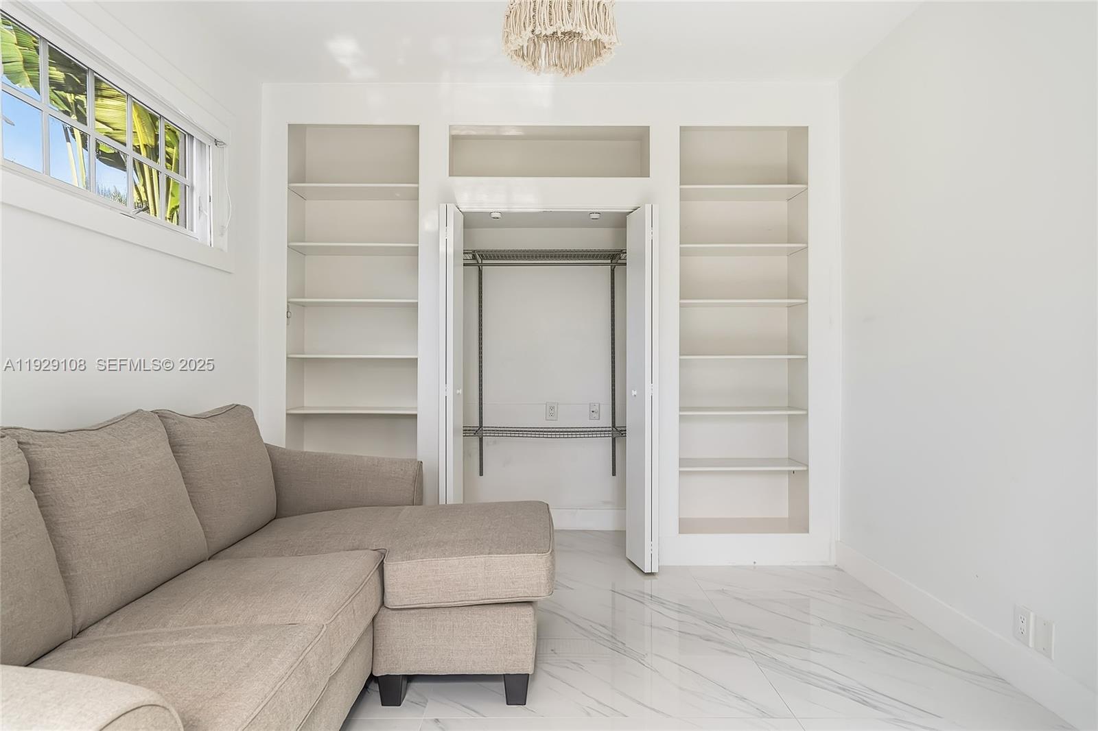 NORMANDY GOLF COURSE - Residential Lease