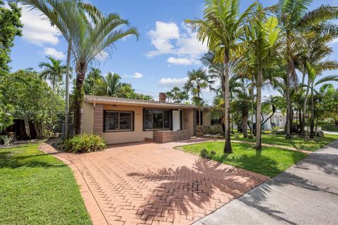 Photo of 4855 SW 94th Ave, Miami, FL 33165 (MLS # A11877119)
