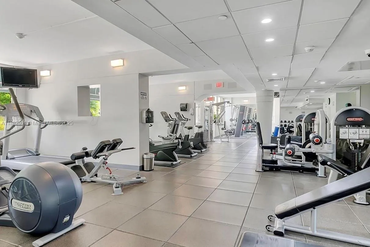 Miami, Florida 33131, United States, 3 Bedrooms Bedrooms, ,3 BathroomsBathrooms,Residential,Active,162564